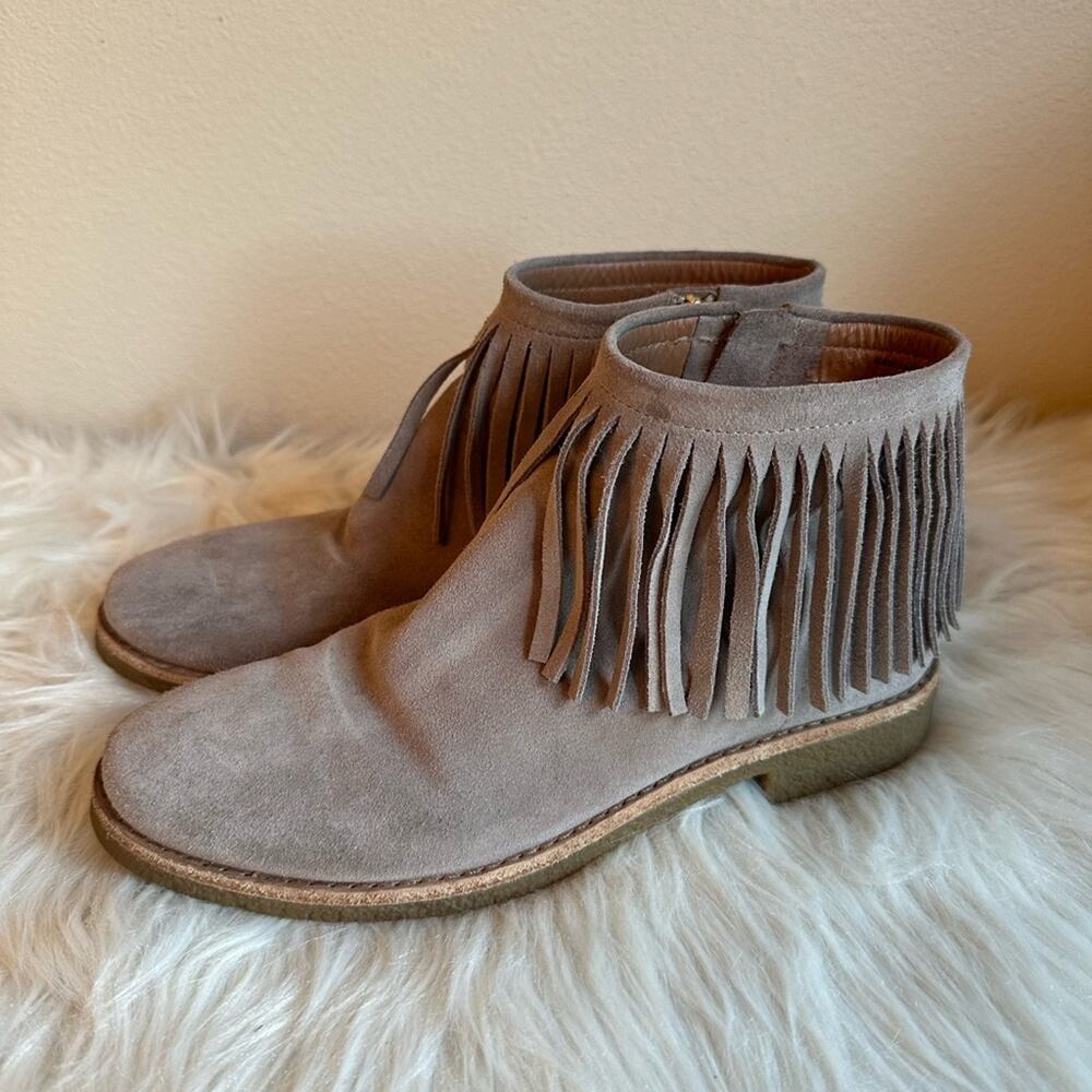 Kate Spade Betsie Fringe Ankle Boots Tan Suede Leather Fringe Almond Toe Size 7